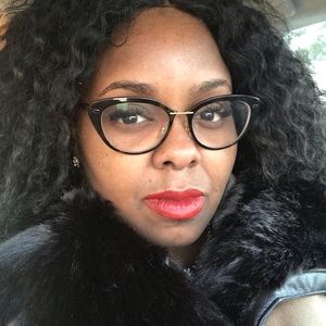 Meet your Posher, Sharletta